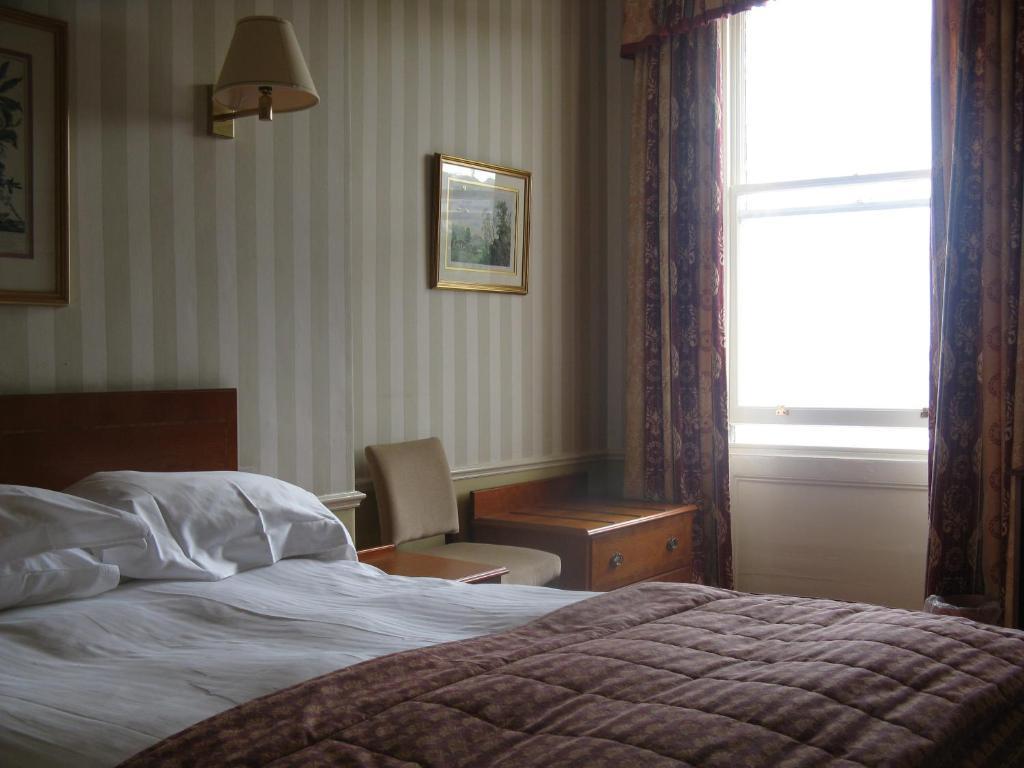 The Mount Hotel Scarborough Room photo