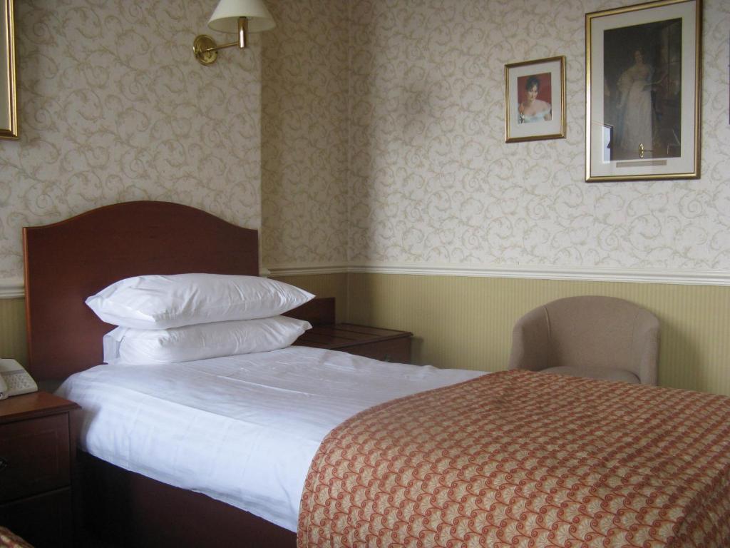 The Mount Hotel Scarborough Room photo